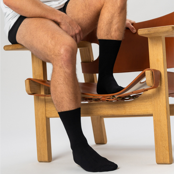 7 Paar schwarze Socken aus Bambus