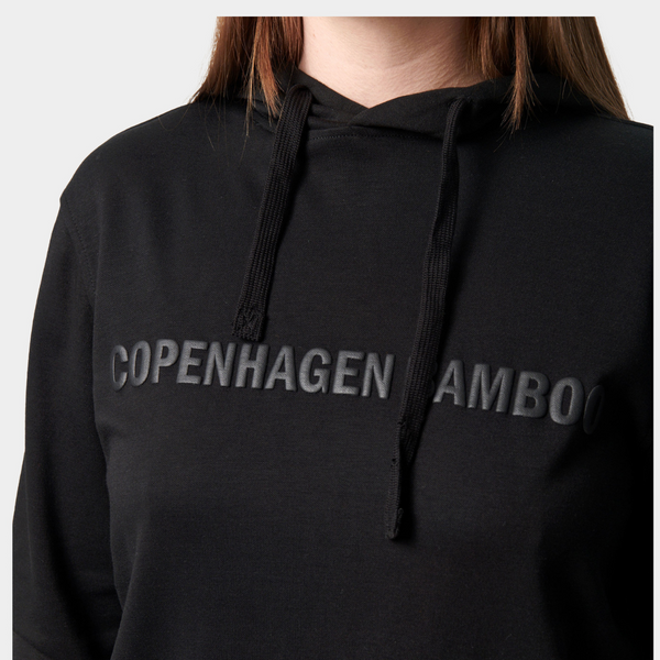 Schwarzer Kapuzenpulli aus Bambus mit Logo