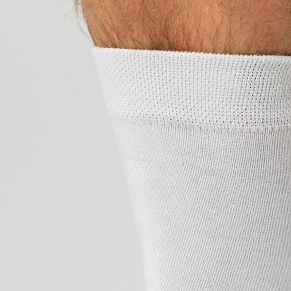 5 Paar weiße Socken aus Bambus