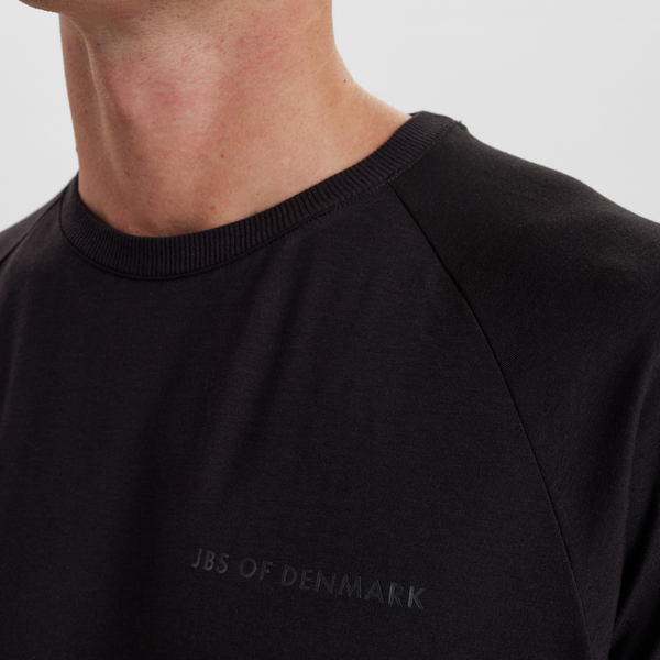 Schwarzes Bambus-T-Shirt mit Rundhalsausschnitt und Raglanärmeln