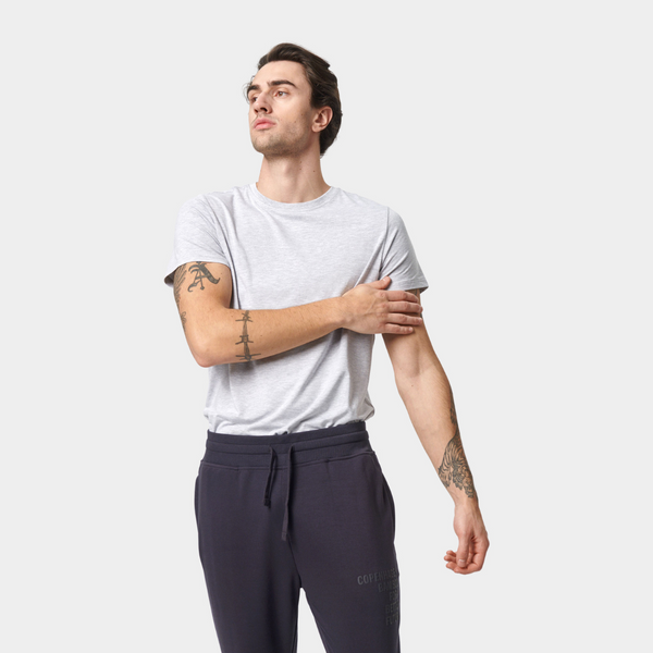 Hellgraues Bambus-T-Shirt mit Rundhalsausschnitt