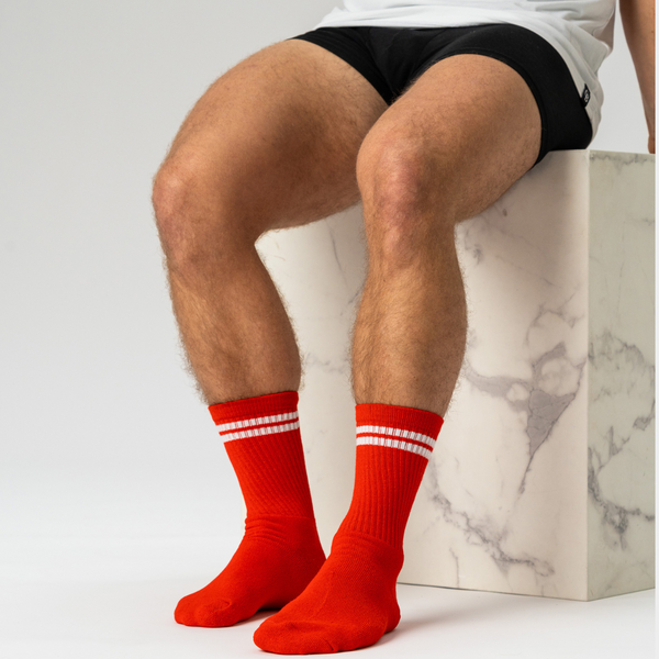 3 Paar rote Tennissocken aus Bambus mit weißen Streifen