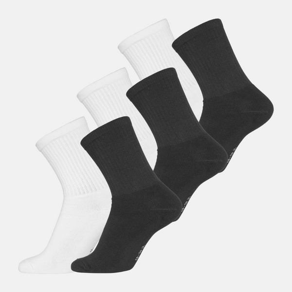 6 Paar Tennissocken aus Bambus schwarz/weiss
