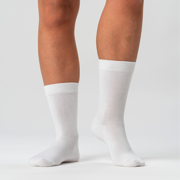 10 Paar weiße Socken aus Bambus
