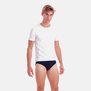 2 pak hvid slim fit bambus T-shirt fra Lindbergh – model forfra