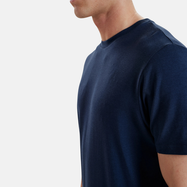 Marineblaues Bambus-T-Shirt mit Rundhalsausschnitt
