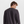 Dunkelgraues Bambus-Sweatshirt mit Abzeichen