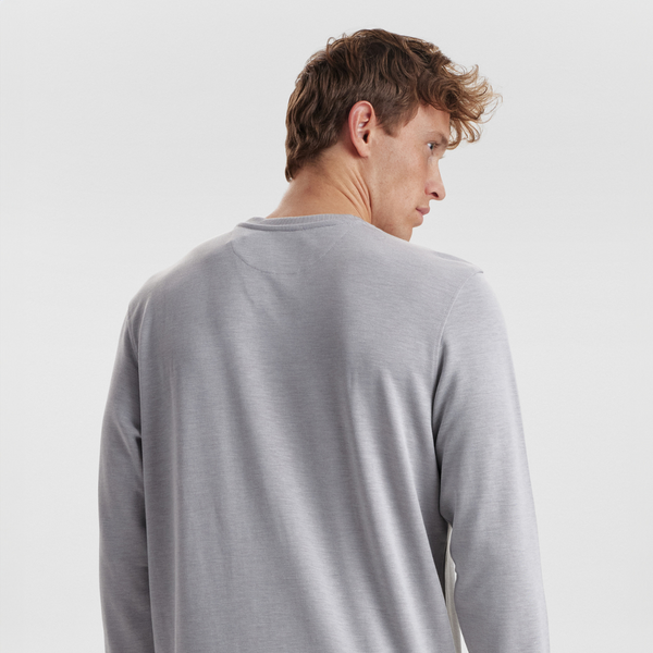 Hellgraues Bambus-Sweatshirt mit Abzeichen