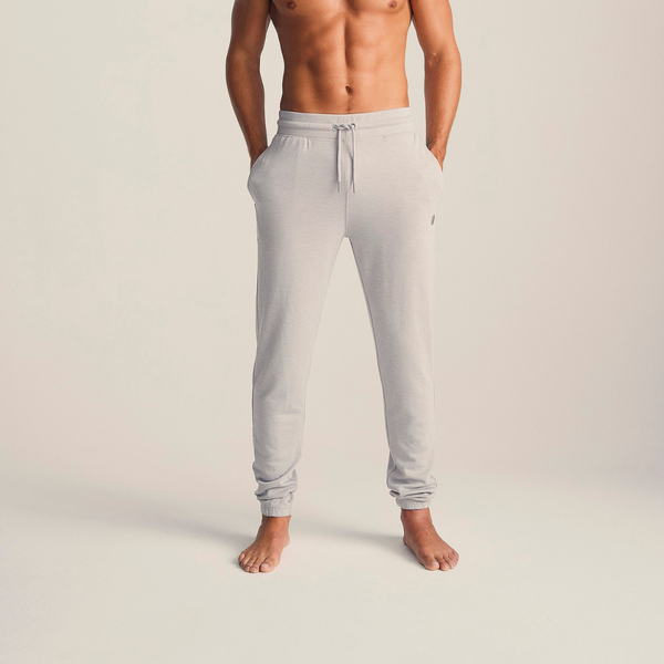 Hellgraue Bambus-Sweatpants mit Abzeichen