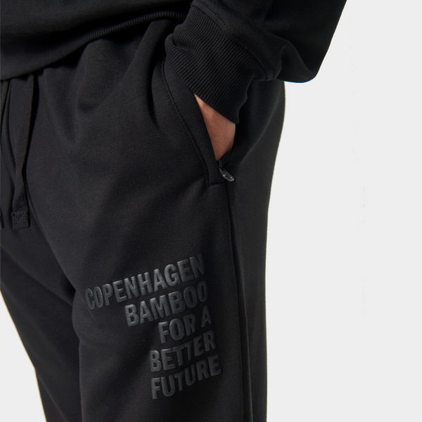 Schwarzer Bambus-Jogginganzug mit Logo