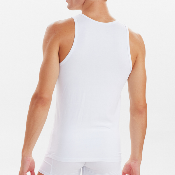 2 weiße Tanktops aus Bambus