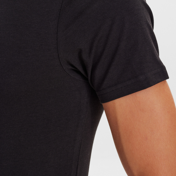 2 schwarzes schmal geschnittenes T-Shirt mit Rundhalsausschnitt aus Bambus