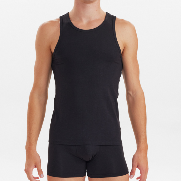 2 schwarze Tanktops aus Bambus