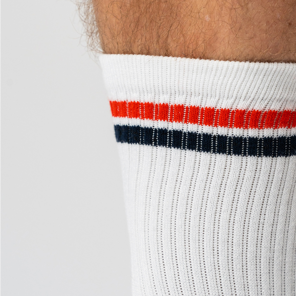 3 Paar weiße Tennissocken aus Bambus mit rot/blauen Streifen