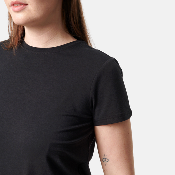 Schwarzes Kurzarm-T-Shirt aus Bambus