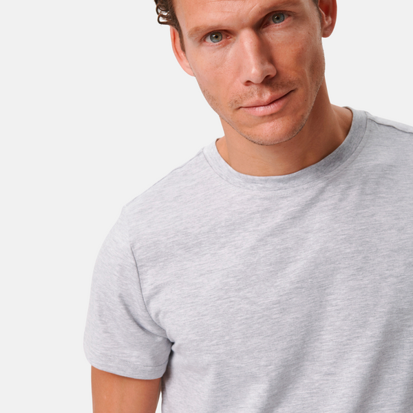 Hellgraues Bambus-T-Shirt mit Rundhalsausschnitt