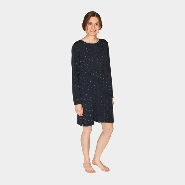 Bea long-sleeved bamboo nightgown navy with dots