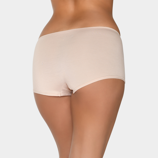 Nackte Hotpants aus Bambus
