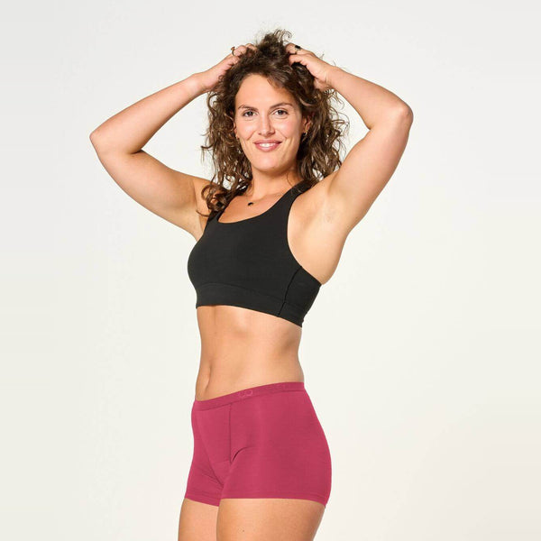 Mittel/Stark Bambus Periodenslip in Ruby Pink